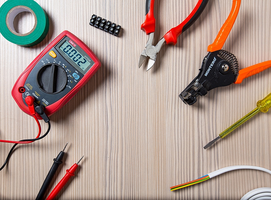 Elektrohelfer (m/w/d) in Moers – 15€ / Std.